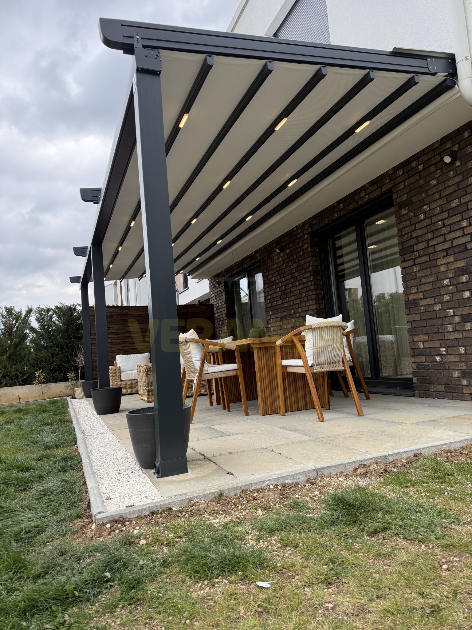 Pergola me telekomandë dhe ndriçim — Qendresa Home — photo 1