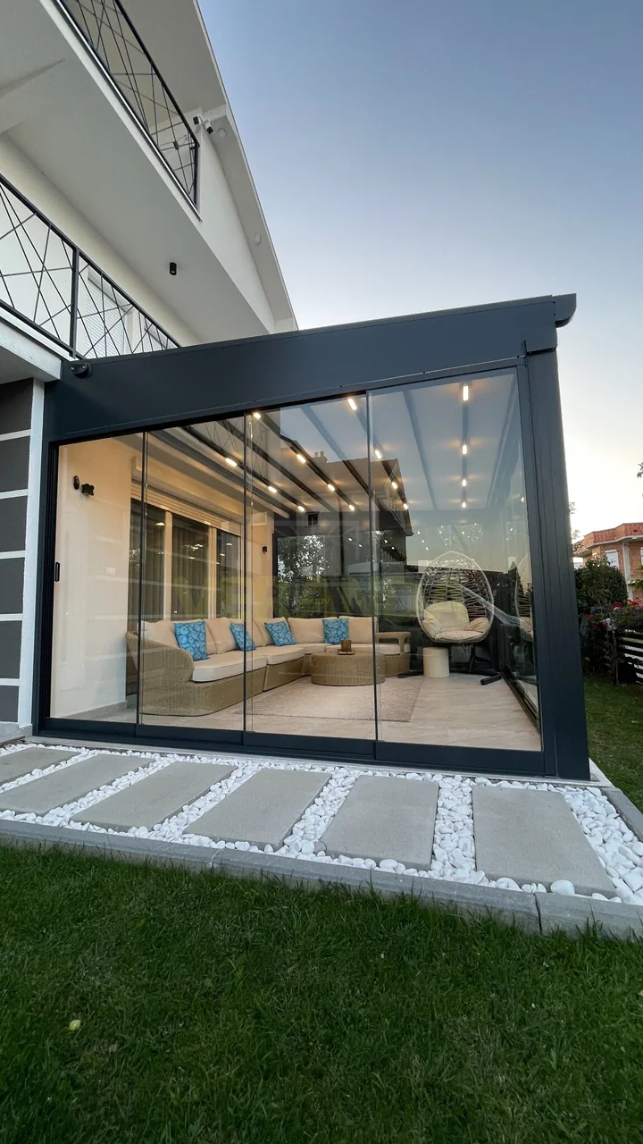 Pergola me ndriçim dhe Xhama Slide Standard, fotografia 1
