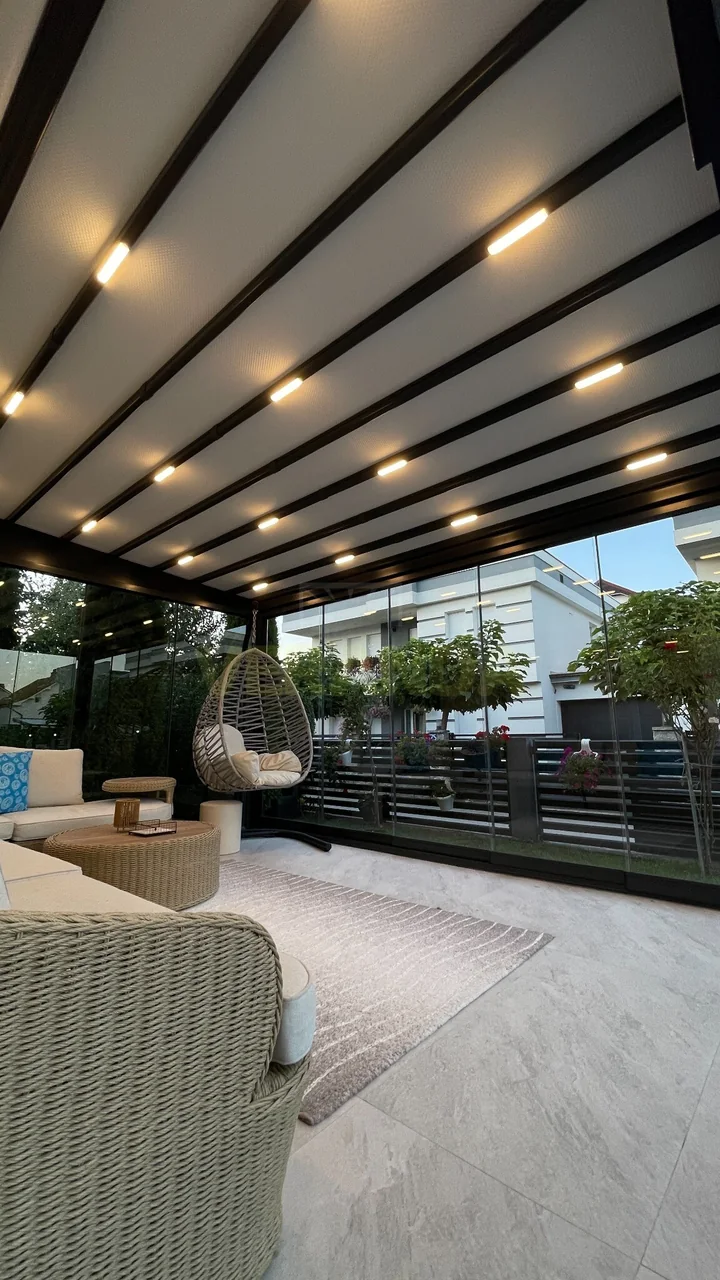 Pergola me ndriçim dhe Xhama Slide Standard, fotografia 3